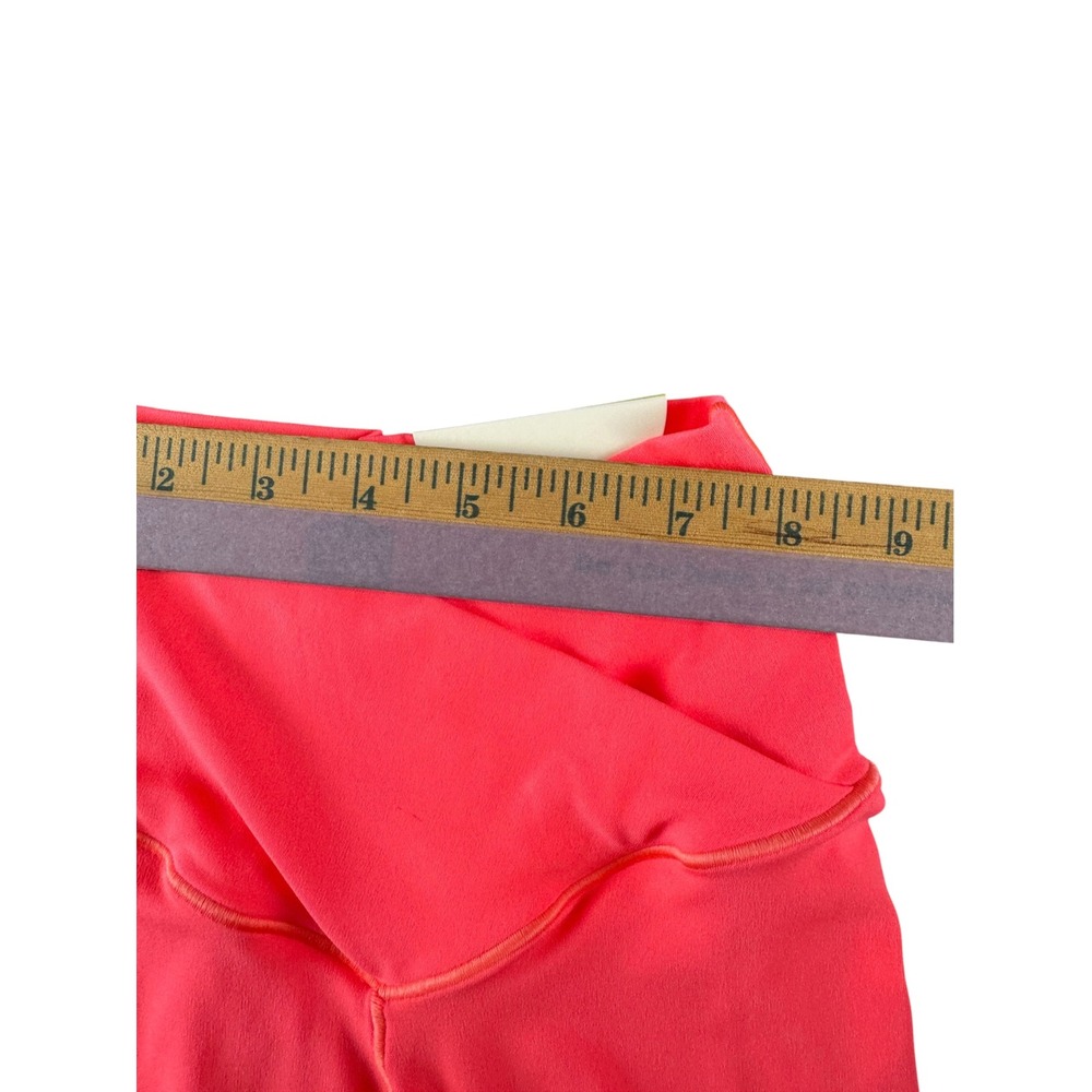 OFFLINE by Aerie Real Me Crossover 7 Inch Bike Shorts Neon Pink Small NWT - Picture 3 of 5
